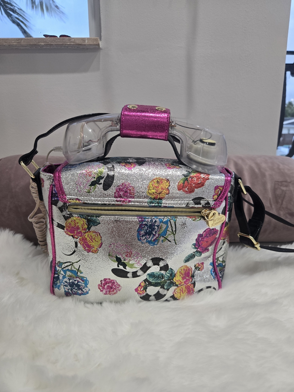Betsey Johnson Pink Floral Rotary Phone Crossbody Bag - Picture 2 of 6